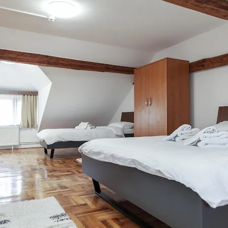 Prenociste Omega Luxury Oda ve Kahvaltı