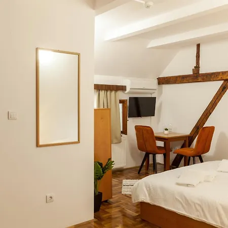 Oda ve Kahvaltı Prenociste Omega Luxury Čačak